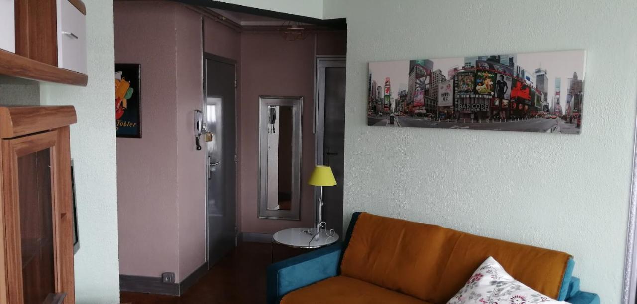 Appartement Coquet Centre Ville Filigrando Bourges Buitenkant foto