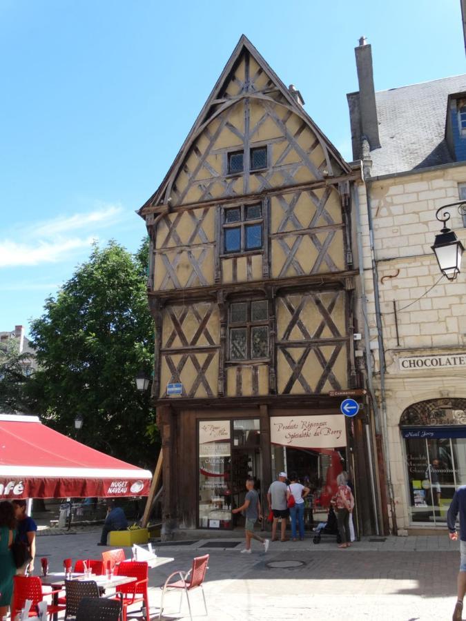 Appartement Coquet Centre Ville Filigrando Bourges Buitenkant foto