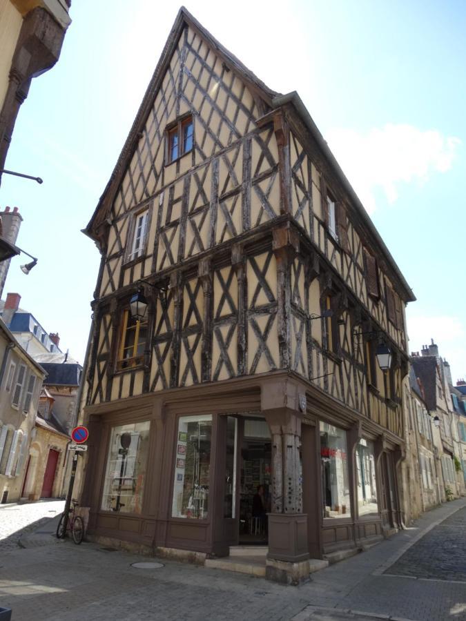 Appartement Coquet Centre Ville Filigrando Bourges Buitenkant foto